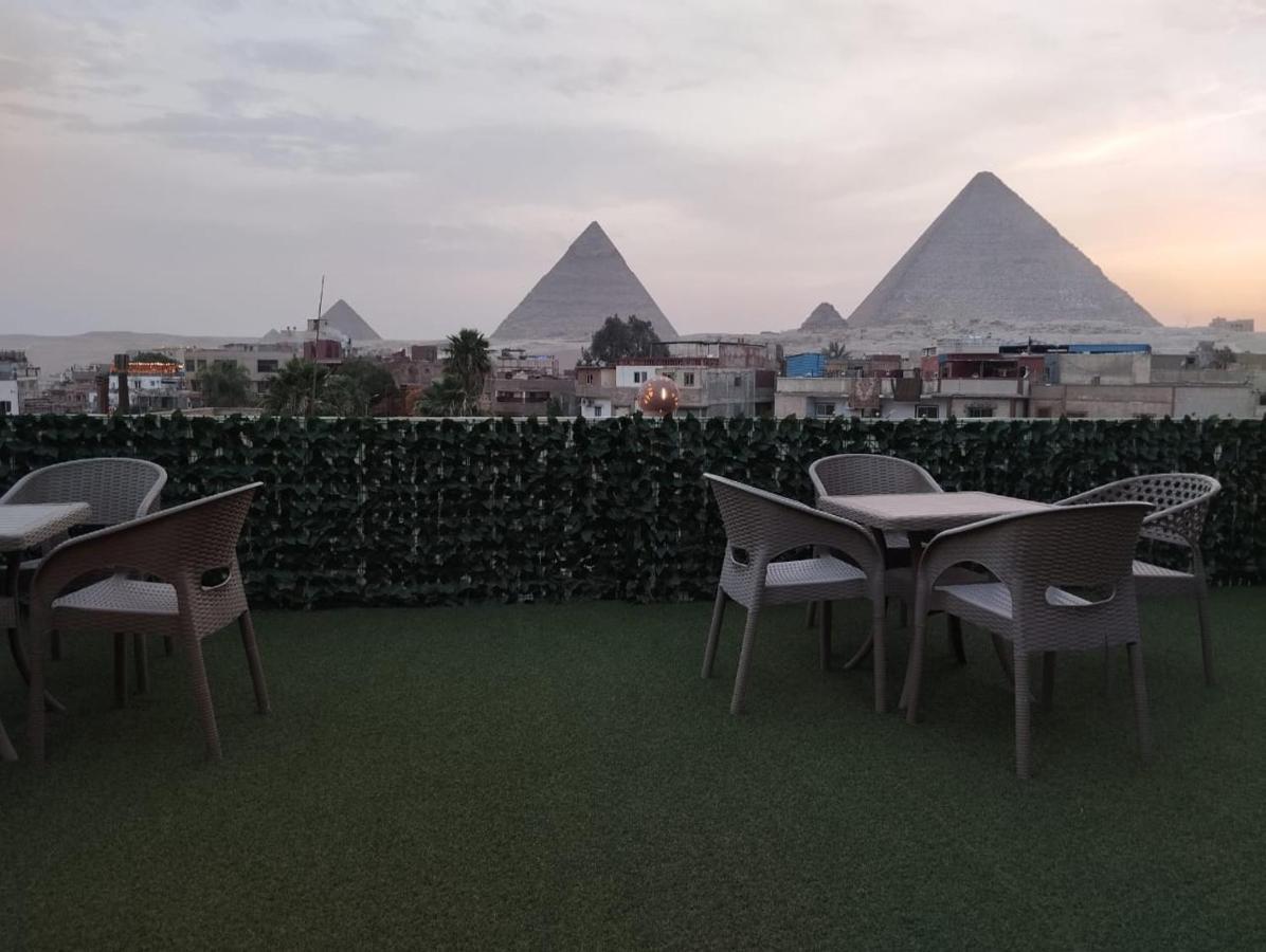 Three Golden Pyramids Cairo Exterior photo